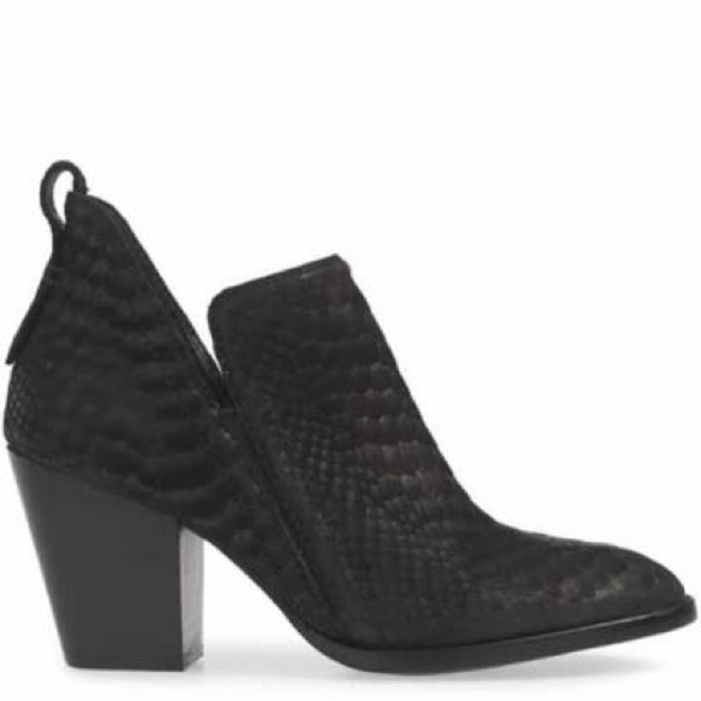 Jeffrey campbell black leather  snake print ankle boots 9.5